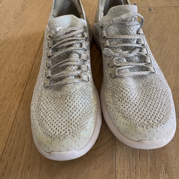 APL Techloom Breeze Womens Athletic Shoe Size 9 iridescent - Picture 2 of 5